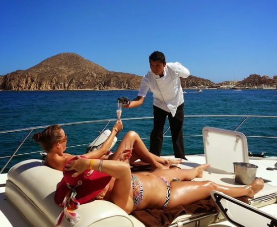 Yacht charter services Los Angeles